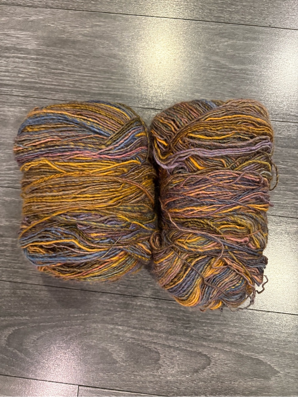 Hobbii Winter Glow Yarn in Colorway 17 (338gm)